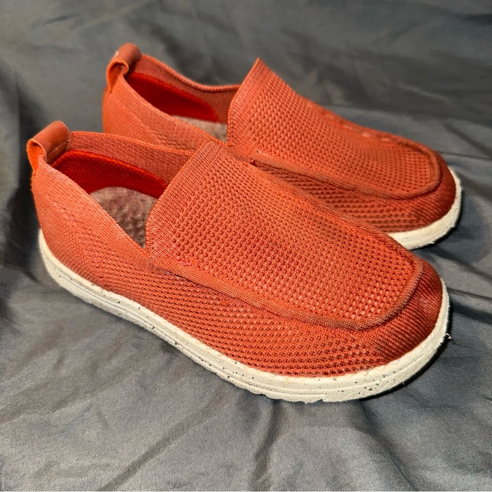 ITAZERO Pacato Slip-on Terra Cotta Loafer,‎ Boys Size 13, GUC
